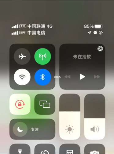 阿鲁科尔沁苹果手机维修分享iPhone双卡信号解决办法 