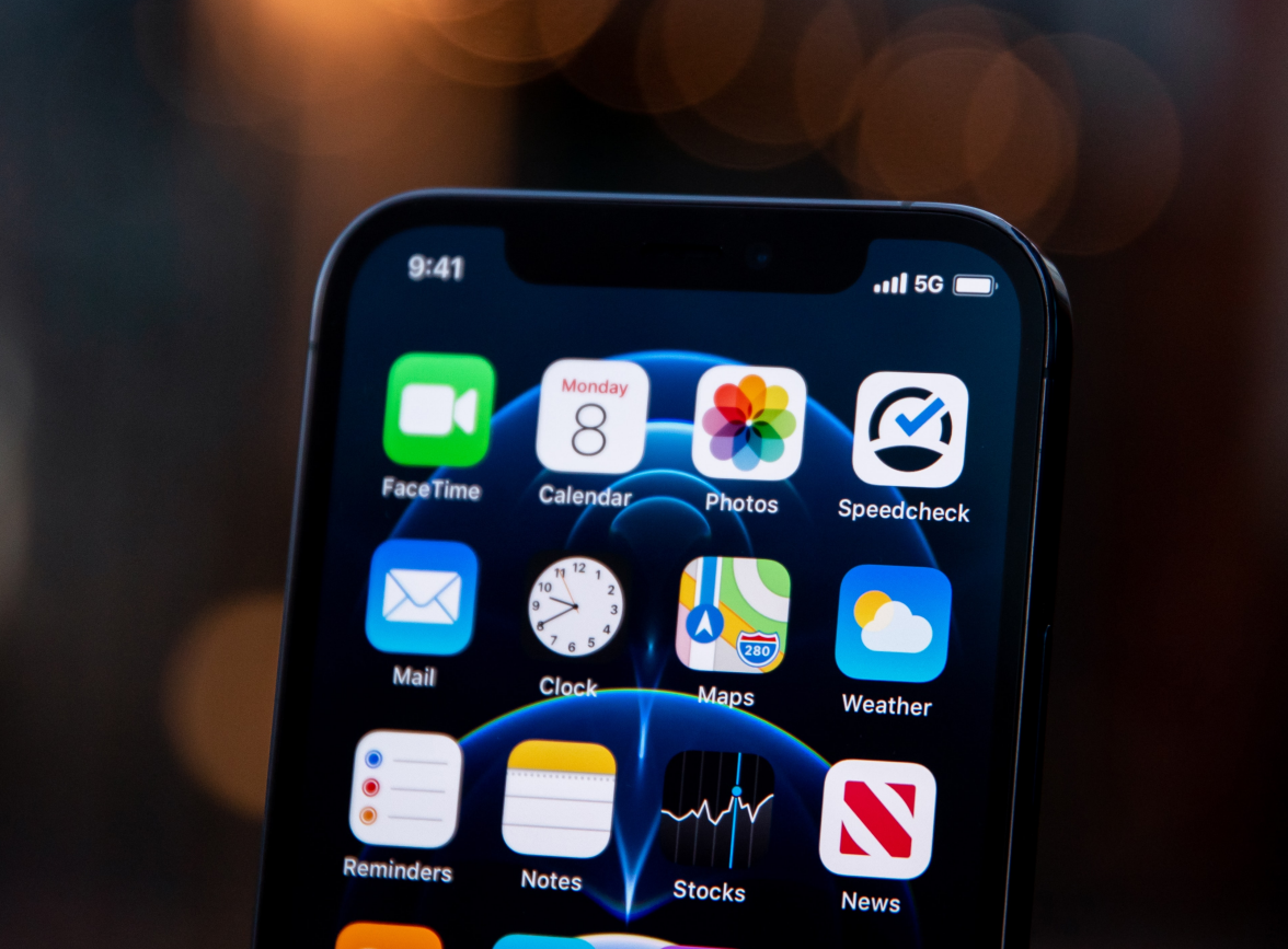 阿鲁科尔沁苹果手机维修分享为什么 iPhone 12 在冬季会自动关机 